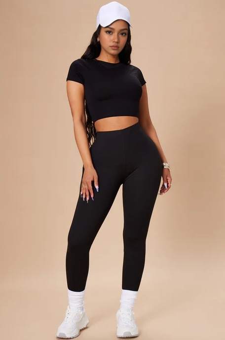 Cabin Crop Top - Black - Elohim