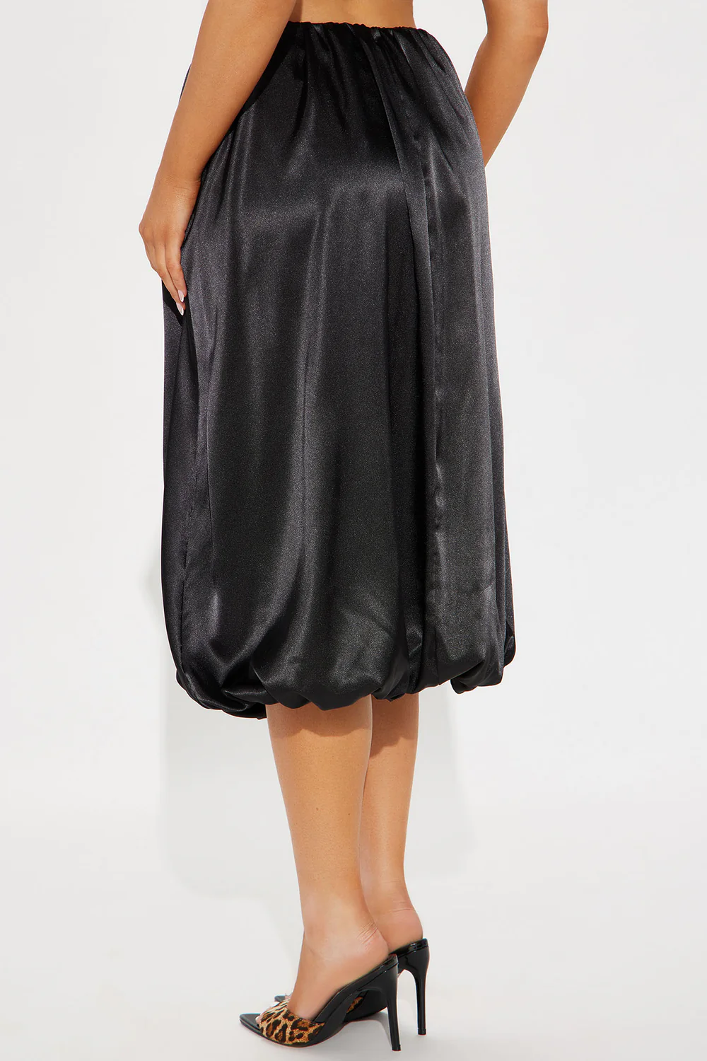 That Satin Bubble Midi Skirt - Black - Elohim